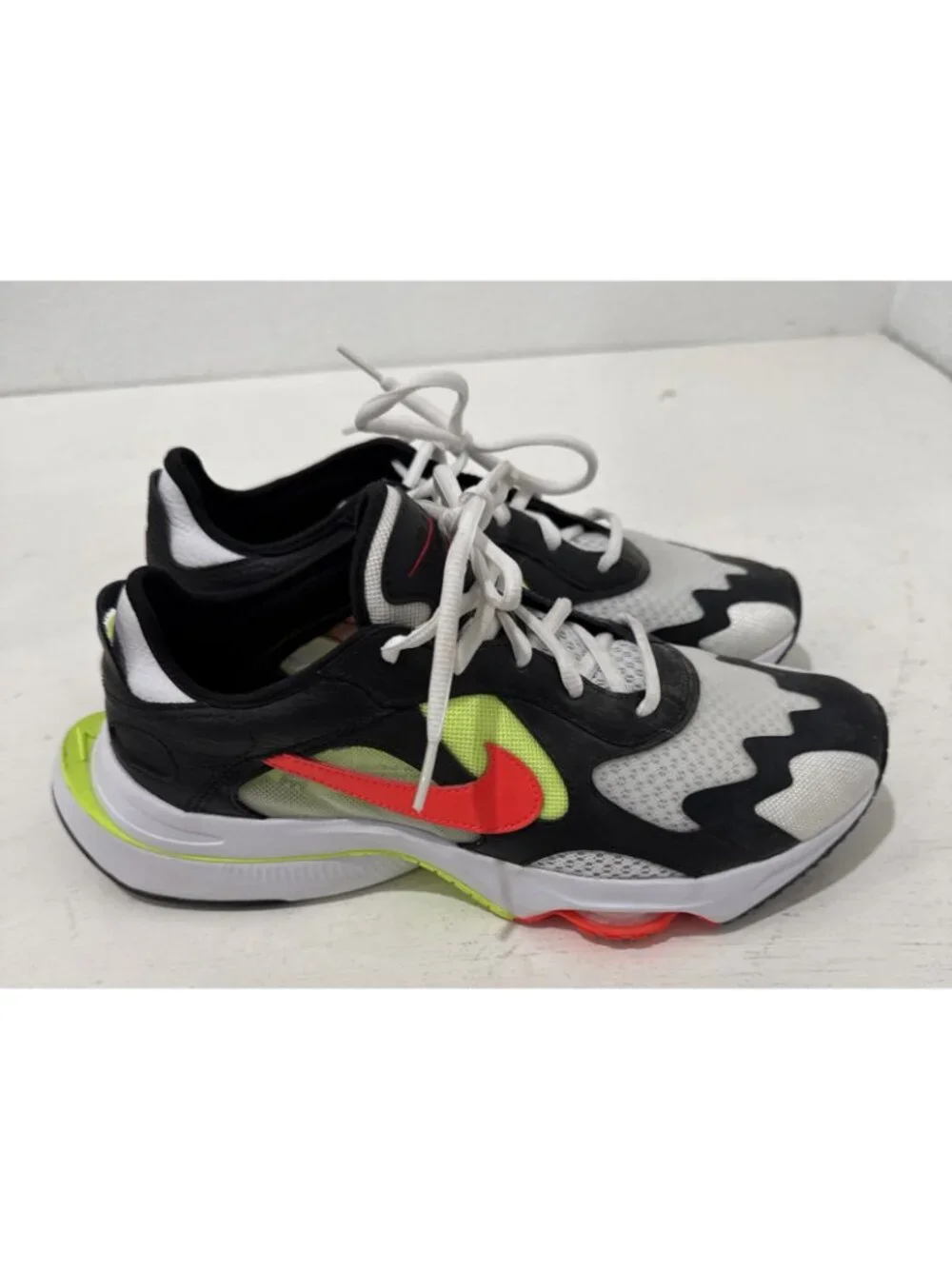 Nike Air Zoom Division Black Crimson Volt US Running CK2946 001 Womens Size 8.5